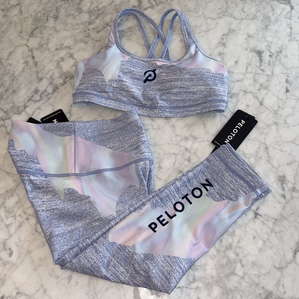 NWT PELOTON WEAR IT TO HEART HIGH WAISTED CAPRI & BRA SET